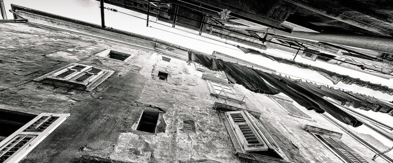 back alleys of venetian cities